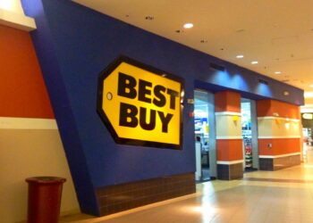 Best Buy تعلن عن تخفيضات واسعة ضمن فعالية “Black Friday Month” في كندا