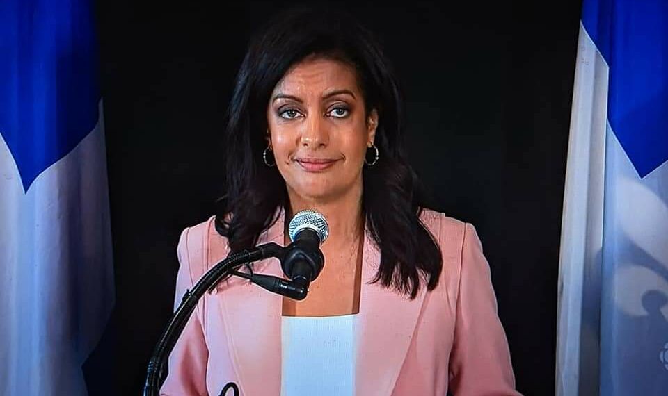 استقالة زعيمة الحزب الليبرالي في كيبيك “دومينيك أنجليد”