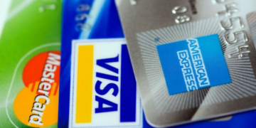 الشركات الصغيرة ترحب بخفض رسوم بطاقات الائتمان