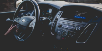 فورد تستدعي أكثر من نصف مليون سيارة في أمريكا و كندا