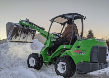 وظائف لدى شركة لإزالة الثلوج في مونتريال براتب يصل إلى 30 دولار للساعة