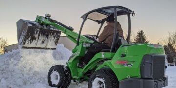 وظائف لدى شركة لإزالة الثلوج في مونتريال براتب يصل إلى 30 دولار للساعة