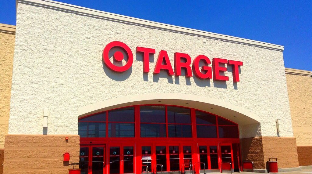 سحب آلاف بطانيات الأطفال من Target على خلفية تسجيل حالتي وفاة