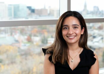 “ريان بو زيتون” تتلقى منحة Rhodes المرموقة