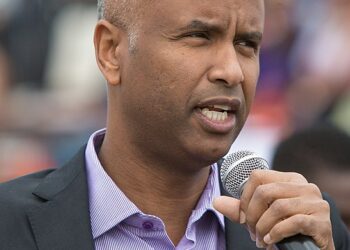 وزير الإسكان أحمد حسين : كندا بحاجة إلى المهاجرين المهرة لتطوير صناعة البناء وتنمية الاقتصاد