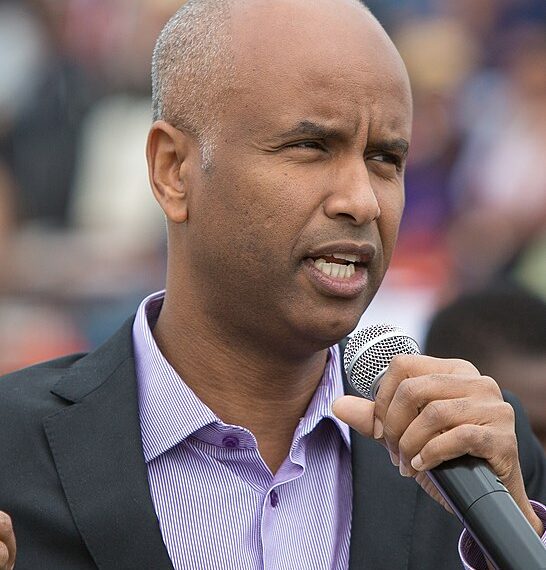 وزير الإسكان أحمد حسين : كندا بحاجة إلى المهاجرين المهرة لتطوير صناعة البناء وتنمية الاقتصاد