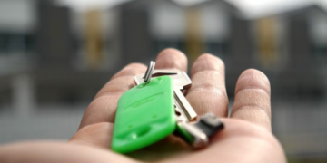 الاحتياطي الفيدرالي : أسعار العقارات في أمريكا يمكن أن تنخفض و ركودٌ حاد محتمل