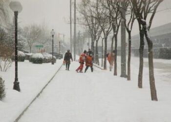 تساقط كثيف للثلوج في مونتريال اليوم