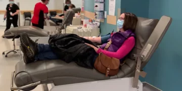 هيئة خدمات الدم الكندية تدعو المواطنين إلى التبرع بالدم