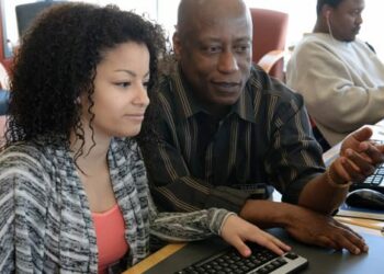 نصائح للتعامل مع مختلف النواحي المالية للوافدين الجدد إلى كندا