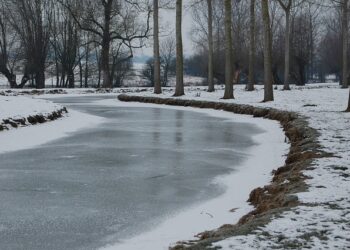 البيئة الكندية تحذر من التجمد السريع على الطرقات هذا الأسبوع
