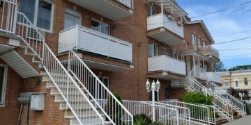 هل سيكون عام 2023 عام دخولك لسوق الإسكان؟ إليك ما يحتاج مشتري المنازل إلى معرفته