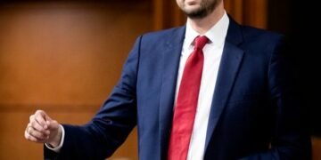 وزير الهجرة : كندا بحاجة إلى مزيد من المهاجرين