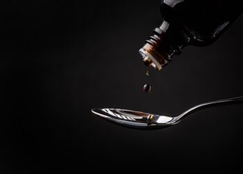 وزارة الصحة الكندية تطمئن السكان بعد وفاة 300 طفل بسبب شراب السعال الملوث في دول أخرى