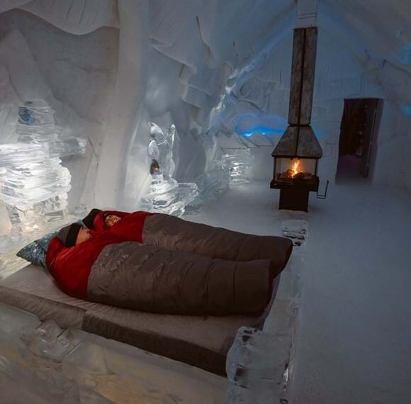 إعادة افتتاح فندق الثلج Hôtel de Glace في كيبيك