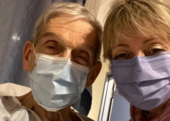 رجل مسن يقضي 3 أيام في ممر غرفة الطوارئ بالرغم من إصابته بكسر في الفقرات