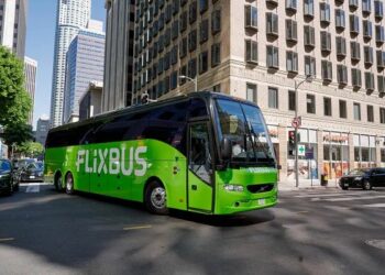 خدمة حافلات جديدة ببن تورنتو وديترويت بتكلفة أقل من 50 دولار