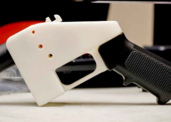 مداهمةٌ للشرطة تسفر عن ضبط أسلحة نارية و كمية من المخدرات شمال مونتريال