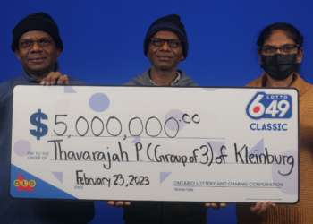 5 ملايين دولار من نصيب ٣ أشقاء