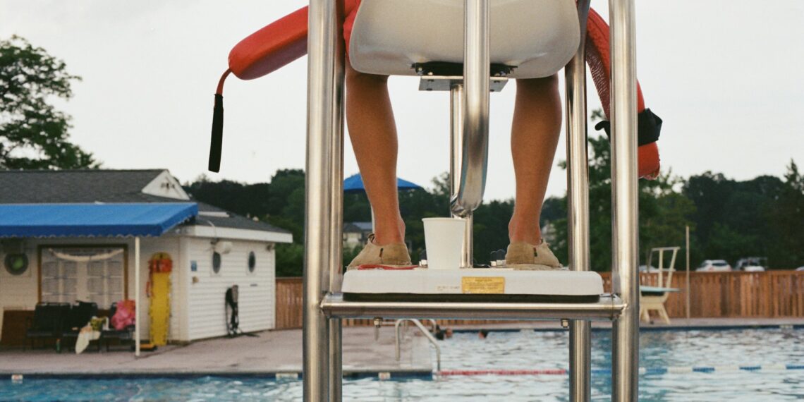 فرص عمل كمنقذين في مونتريال براتب يصل إلى 19.16 دولار في الساعة