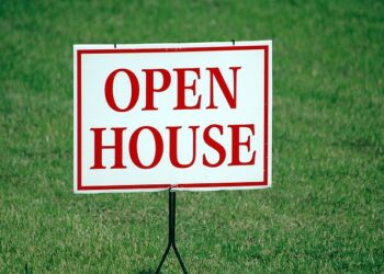 توقعات بانخفاض عدد وكلاء العقارات مع وصول مبيعات المنازل إلى مستويات منخفضة