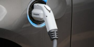 ‎كيبيك تهدف إلى نشر 2 مليون سيارة كهربائية بحلول عام 2030