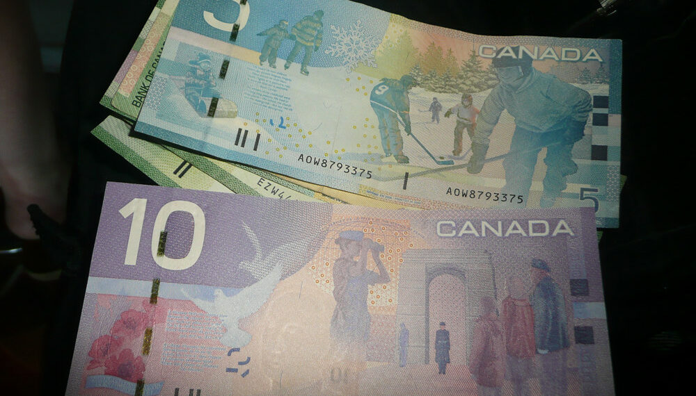 فوز أحد سعيدي الحظ بـ 60 مليون دولار