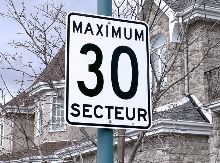 لافال تكشف عن خطتها لتخفيض حدود السرعة إلى 30 كلم