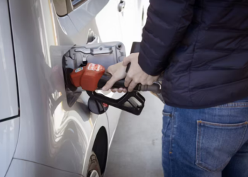 سعر ليتر البنزين سيقفز إلى 2 دولار قريباً