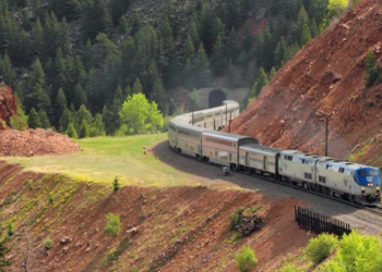 إعادة فتح خط قطار “Amtrak” الواصل بين مونتريال ومدينة نيويورك