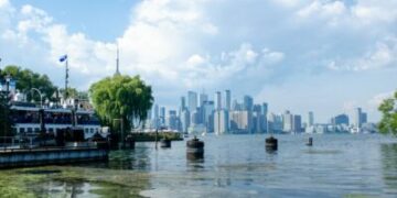 مدينة كندية صُنِفت بأنها الأكثر وديةً في العالم