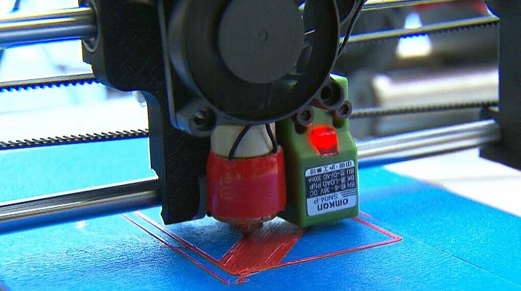 شرطة كيبيك تعتقل رجلاً وتصادر مخططات وأسلحة مطبوعة بتقنية 3D