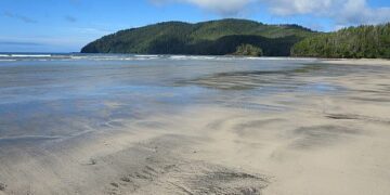 تصنيف شاطيين كنديين ضمن أفضل الشواطئ في العالم