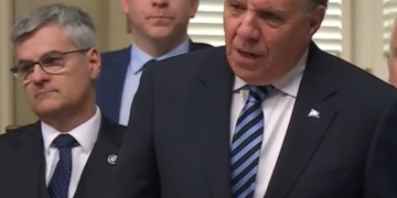 لوغو: يحق للنواب كسب أكبر قدر ممكن من المال لتأمين متطلبات أطفالهم