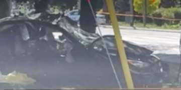 4 اصابات خطيرة بعد اصطدام سيارة بموقف حافلات في مونتريال