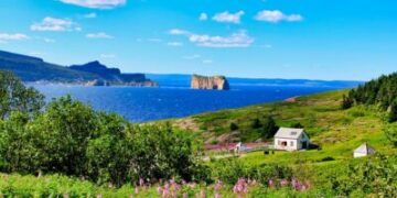 14 وجهة مثالية للقيام بنزهات صيفية في كيبيك مع العناوين والأسعار