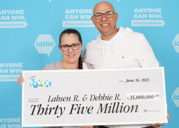 فوز زوجين بـ 35 مليون دولار في اليانصيب