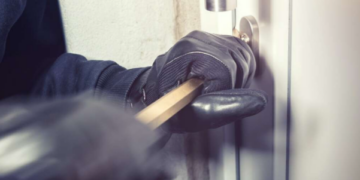 شرطة مونتريال تعتقل 4 أشخاص لتورطهم بعمليات سطو على منازل فاخرة