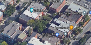 حرق 8 سيارات في موقعين منفصلين في مونتريال اليوم