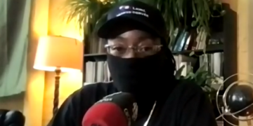 رجل أسود من ذوي الاحتياجات الخاصة يحقق نصره القانوني الثالث ضد ضباط شرطة لافال