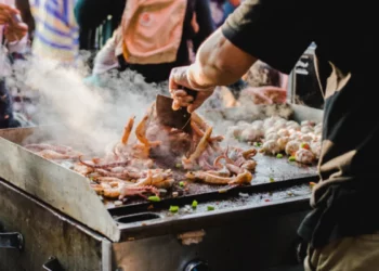 مونتريال على موعد مع 5 مهرجانات للطعام والثقافة في الميناء القديم