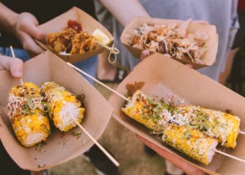 استكشف مهرجان الطعام في ميناء مونتريال القديم هذا الصيف