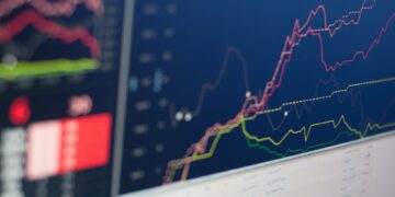 مقارنة بين أسهم البنوك وشهادات الاستثمار المضمون(GICs) كمصدر للدخل