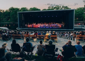 عروض مجانية لمسرح Théâtre de Verdure في Parc La Fontaine لهذا الصيف