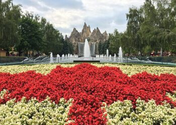 6 مدن ملاهي في أمريكا الشمالية أرخص بكثير من “ديزني لاند” ينصح بزيارتها هذا الصيف