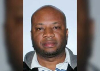 شرطة كيبيك (SQ) تعتقل رجلاً بتهم الاعتداء الجنسي