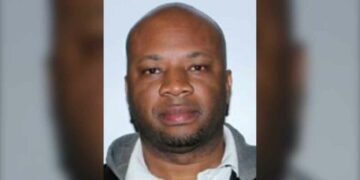 شرطة كيبيك (SQ) تعتقل رجلاً بتهم الاعتداء الجنسي