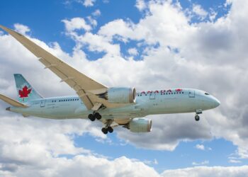 تأخير وإلغاء حوالي 2000 رحلة على متن خطوط Air Canada