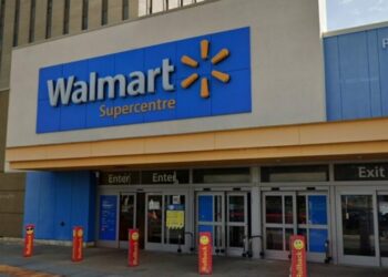 بعد ارتفاع معدلات السرقة ..Walmart تتخلى عن نظام الدفع الذاتي