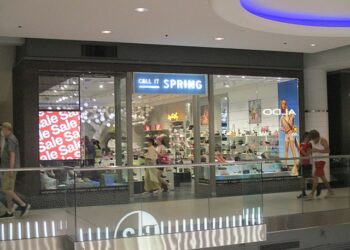 متجر مؤقت لـ Call It Spring وسط مدينة مونتريال هذا الأسبوع